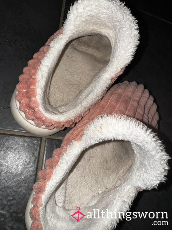 Well Used Slippers 🫶🏻🫶🏻