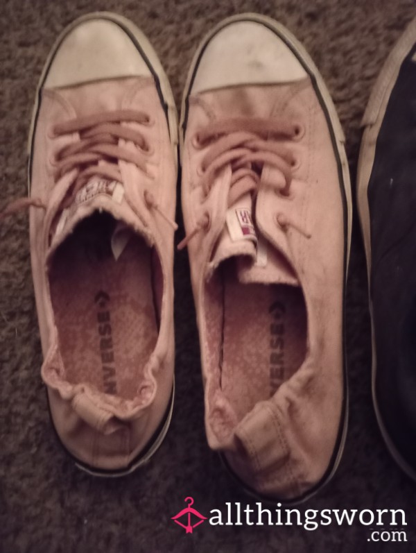 Well Worn 8 Yr Old Converse