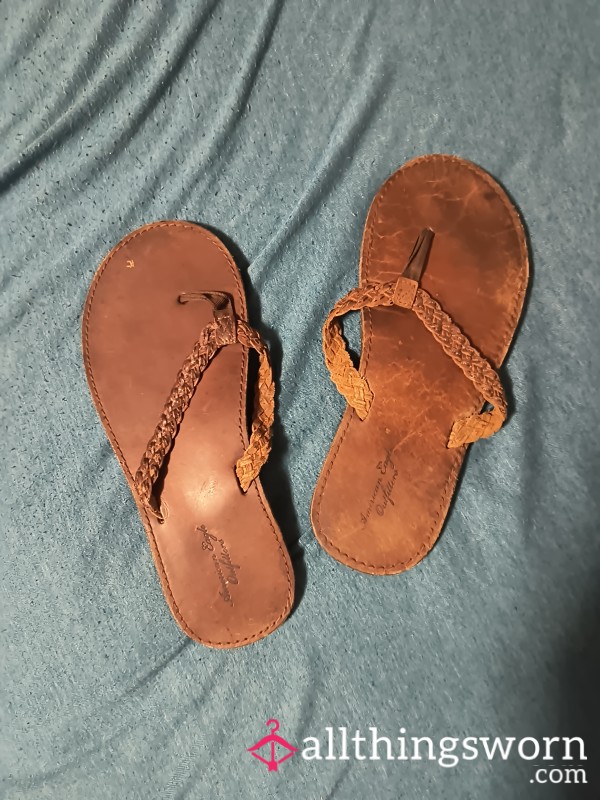 Well Worn American Eagle Flip Flops