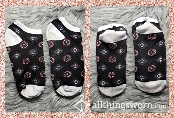 Well Worn Bandana Pattern Ankle Socks