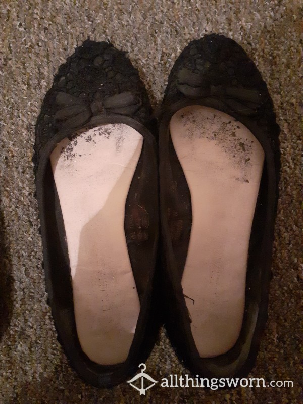 Well Worn Black Lace Ballet Pumps