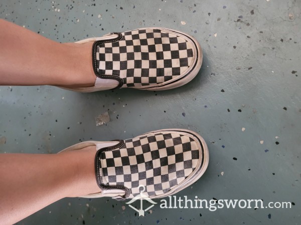 WELL Worn - Checkered Vans