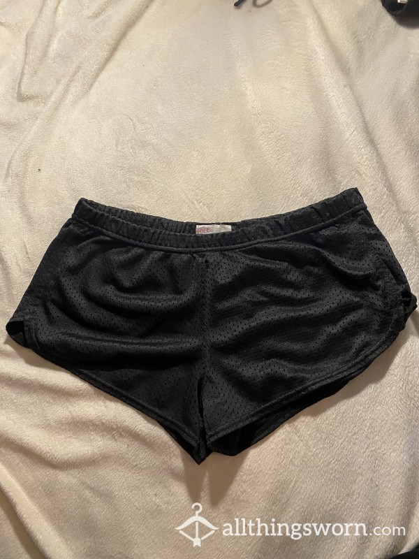 ‼️WELL WORN CHEER SHORTS📣💦‼️