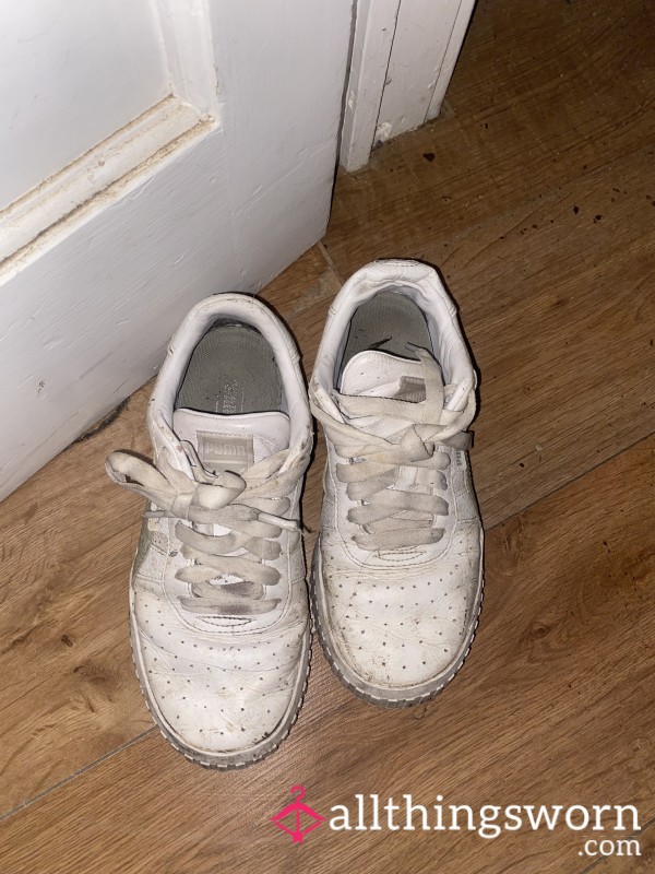 Well Worn, Dirty Sneakers, White PUMA