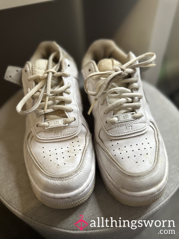 Well Worn, Dirty, Air Force 1s