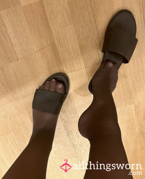 Well-worn Flat Open-toe Summer Sandals