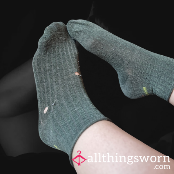 Well-Worn & Holey Ribbed Green Ankle Socks