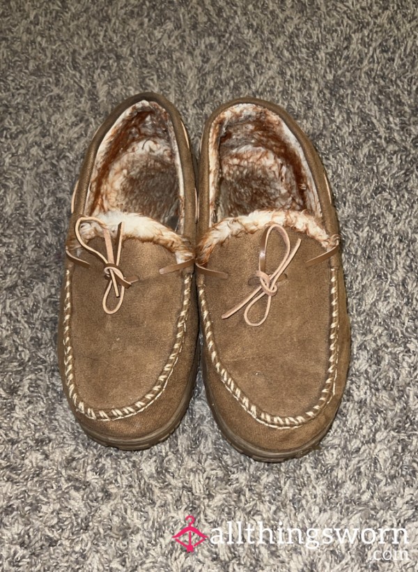 Well Worn House Shoes/slippers