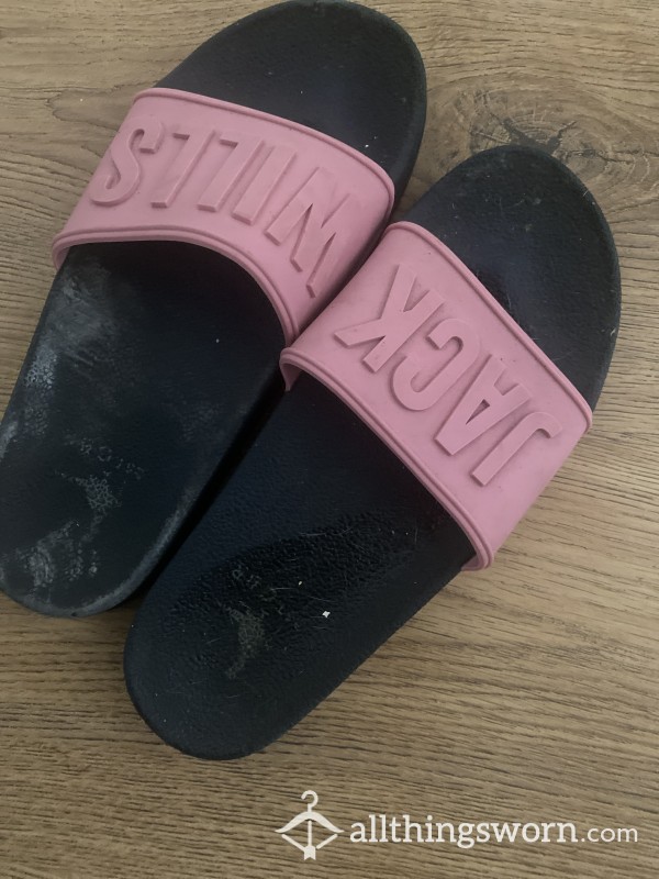 Well Worn Jack Wills Sliders