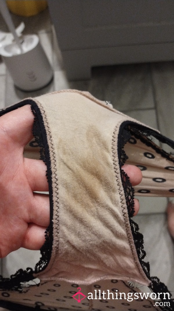 Well Worn M*sturb*ted In Panties