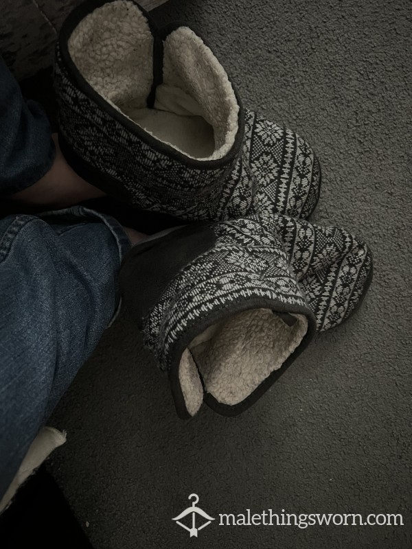 Well Worn Men’s Slippers