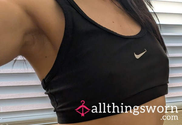 🏋️Well-Worn Nike Sports Bra, Size S