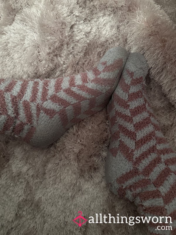 Well Worn Pink/white Bed Socks