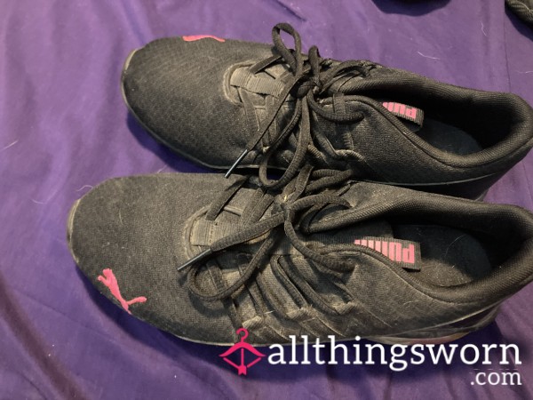 Well Worn Puma Hiking/workout Shoes