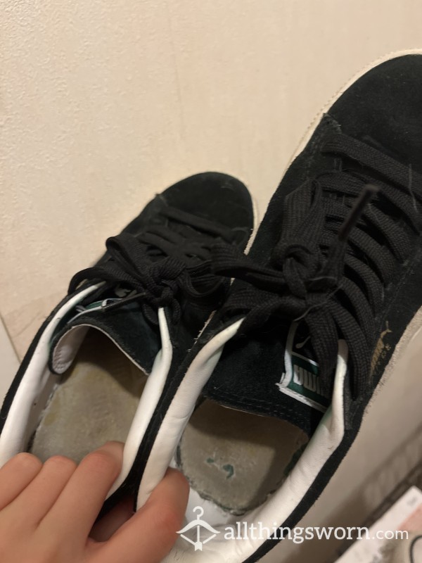 Well Worn Puma Suedes Size 3