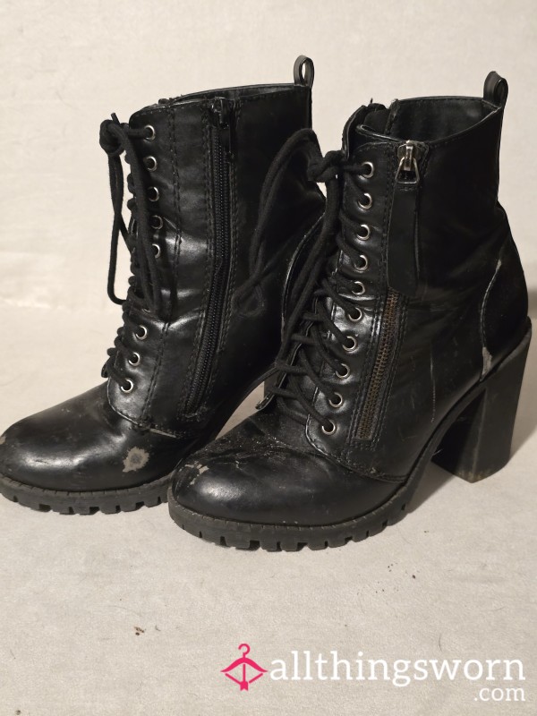 Well-worn, S**y, Black Ankle Boots