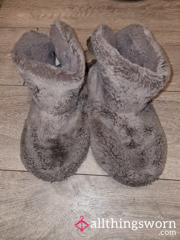 WELL Worn Slippers