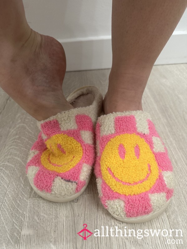 Well Worn Slippers - Smiley Face Slippers