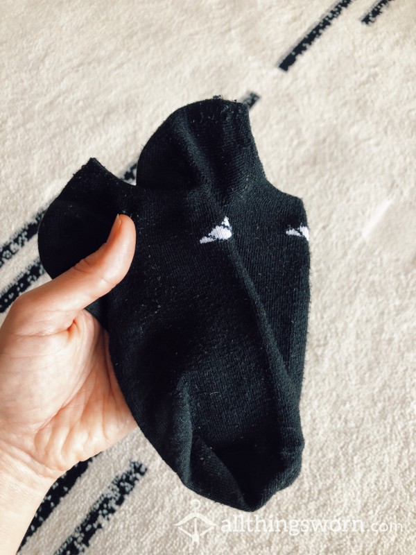 Well-worn Sweaty Gym Socks | Aroma Level: Pungent