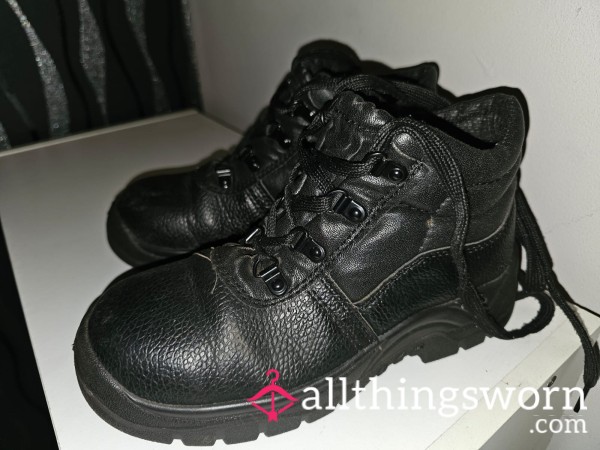 Well-worn & Sweaty Mechanic Boots - Size 3