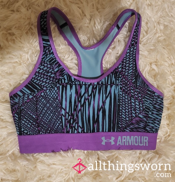 🏋️ Well-Worn Under Armour Sports Bra 🏋️