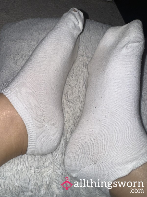 Well Worn White Ankle Socks 🧦 Smellyyy