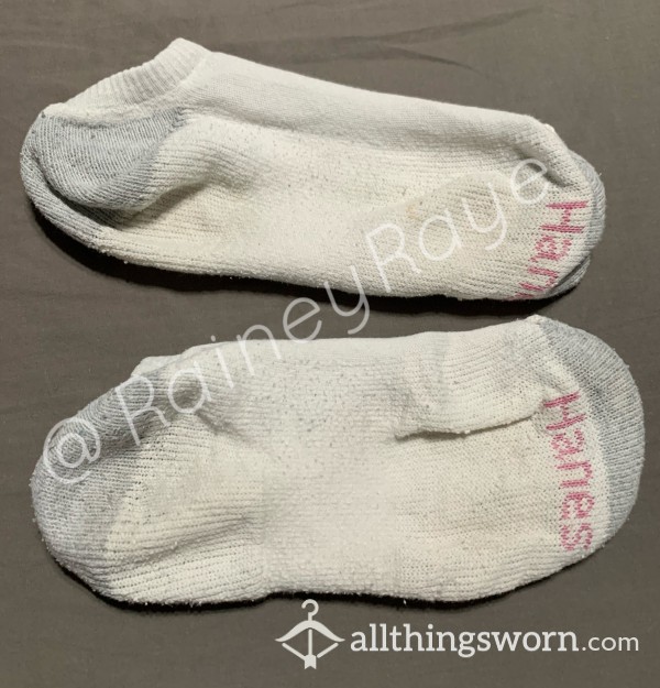 Well Worn White No Show Socks