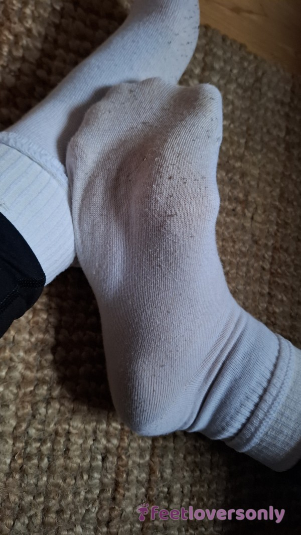 Well-Worn White Tube Socks – 4 Days Of Wear