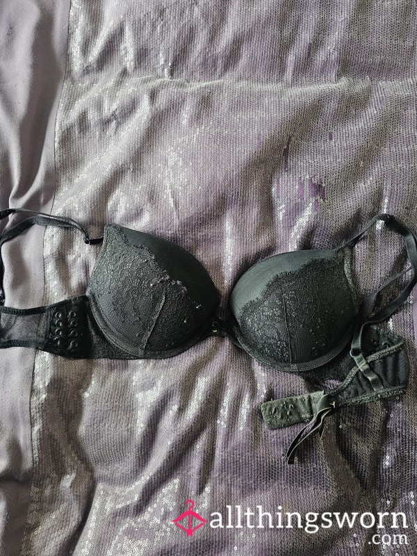 Well Worn/gym Stench Victoria Secrets Black Lacey Bra 32C