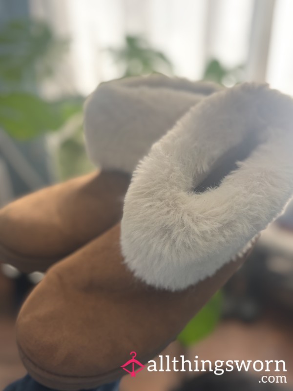 WELLWORN Fur Boots