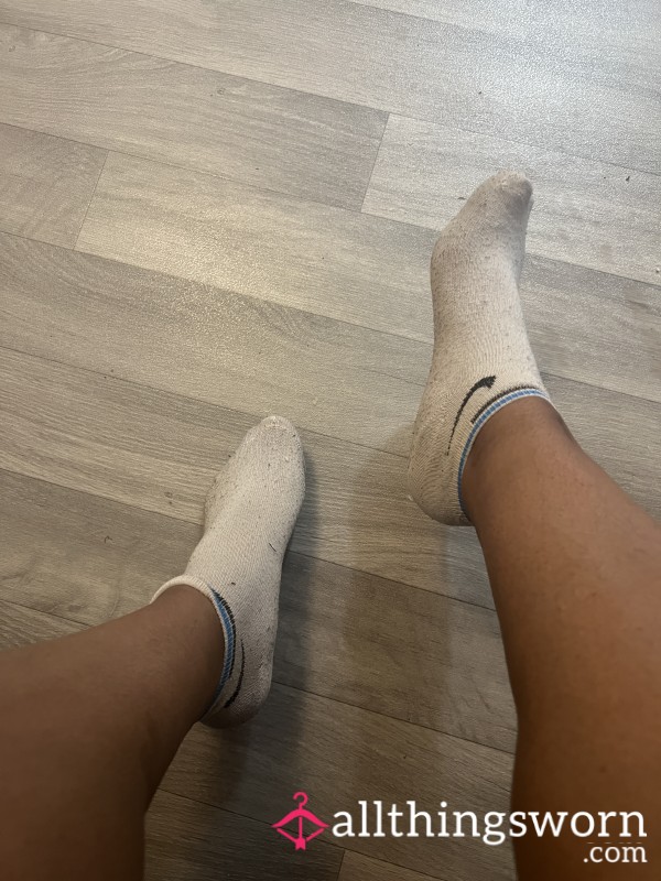 White Ankle Gym Socks