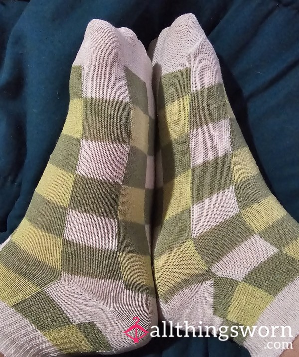 BBW White Ankle Socks With Green Plaid Squares