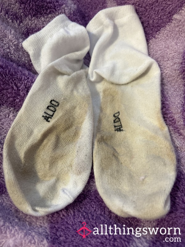 WHITE ANKLE SOCKS WORN 12 HOURS - Smells Like Corn Chips & Leather