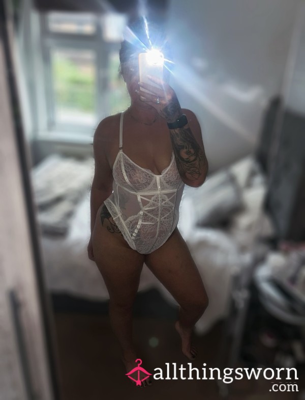 White Bodysuit 🤍