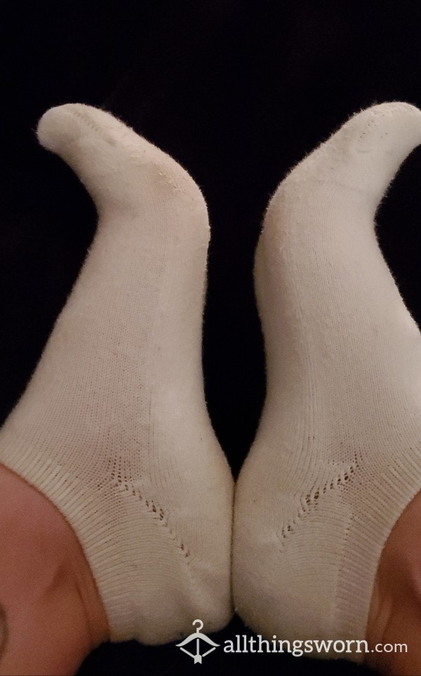 White Cotton Ankle Socks - Well Worn