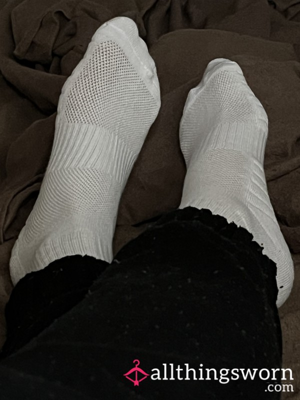 White Cotton Heavy Socks, Currently Wearing