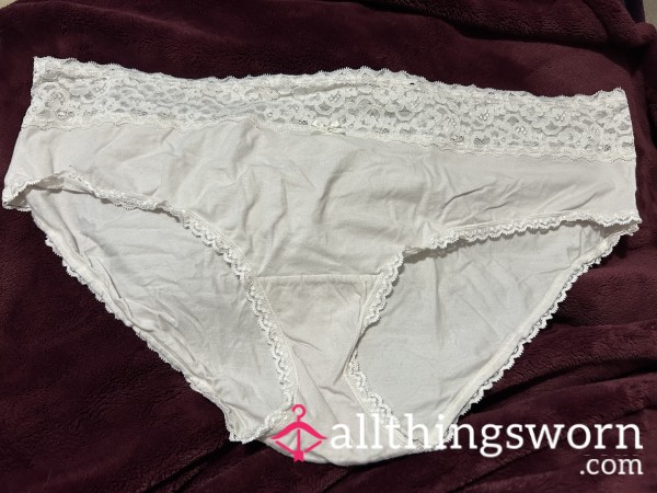 ~WHITE COTTON LACE TRIM CHEEKY PANTY~