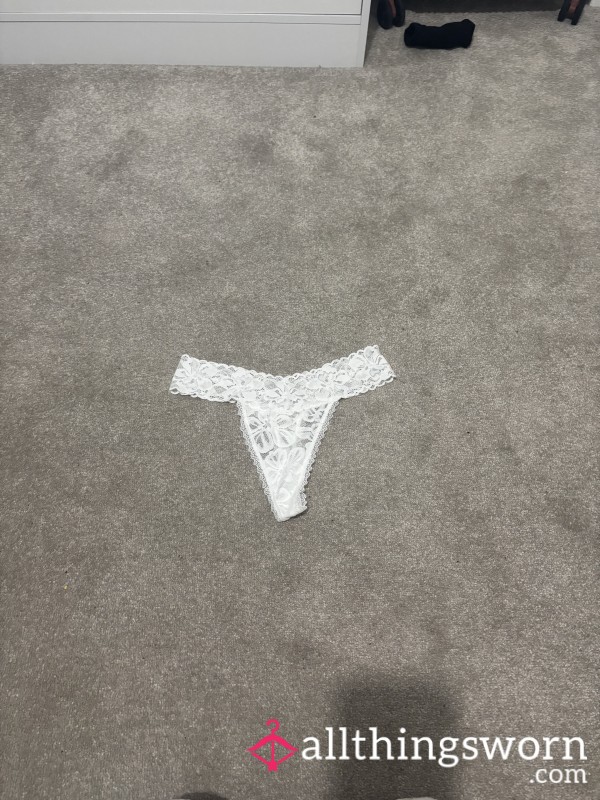 White Flor*l Thong