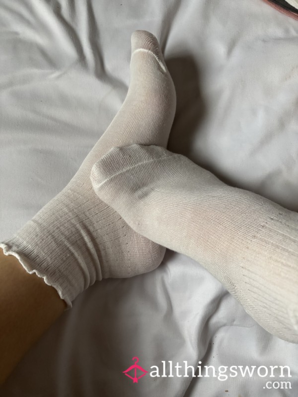 White Frilled Crew Socks