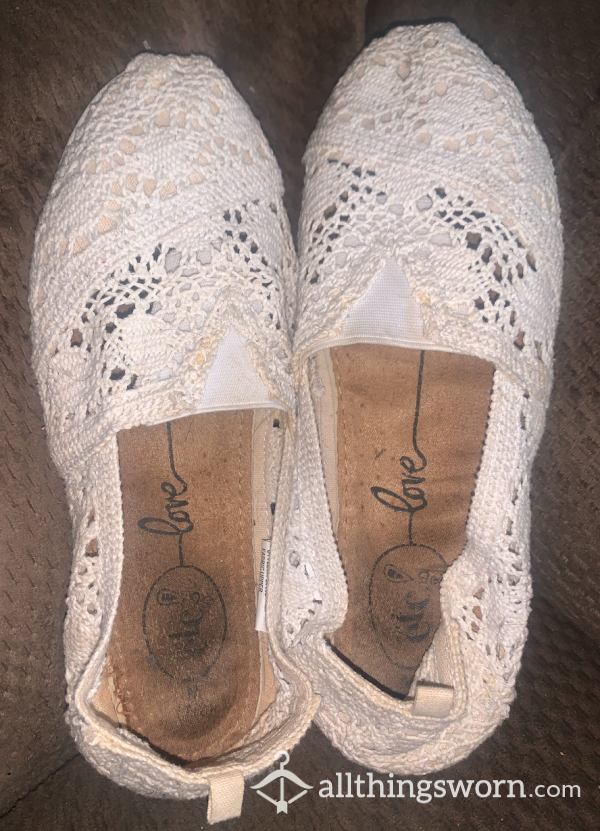 White Lace Flats