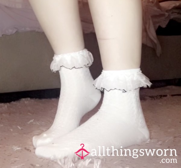 🤍 White Laced Frilly Socks  With 2 Min Video & Proof Of Wear Pics ♡ £3 UK P&P 🇬🇧 Worldwide Shipping Available!