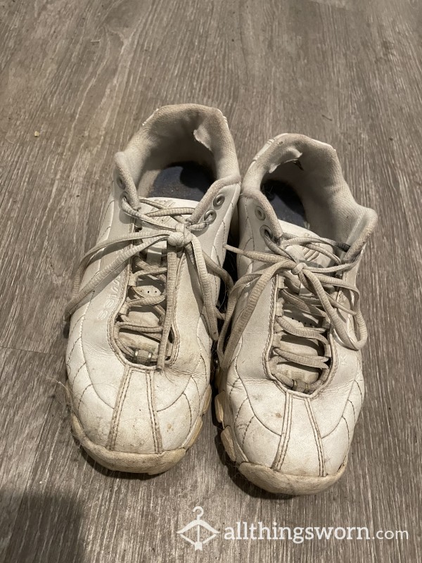 White Leather Nurse Shoes