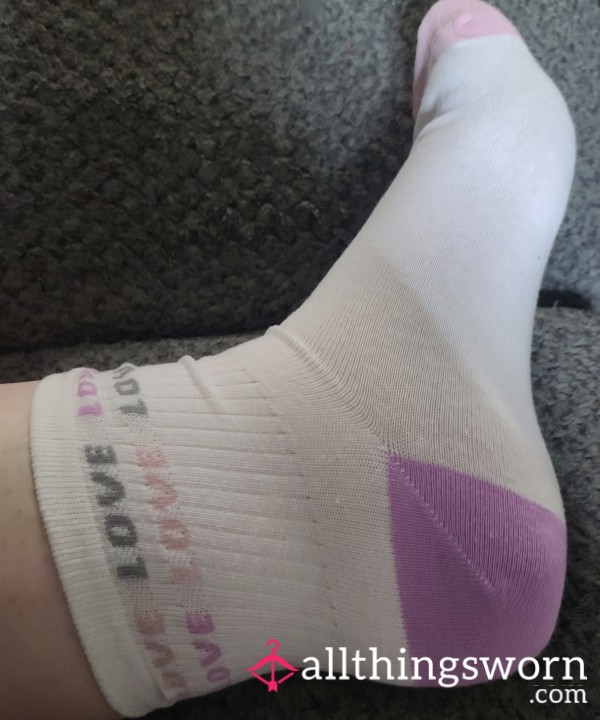 White L🤍O💜V🩷E🩶 Ankle Socks 🧦 Worn, Sweaty, Workout And Free Shipping 🍁cute Strong Scented Feet 👣