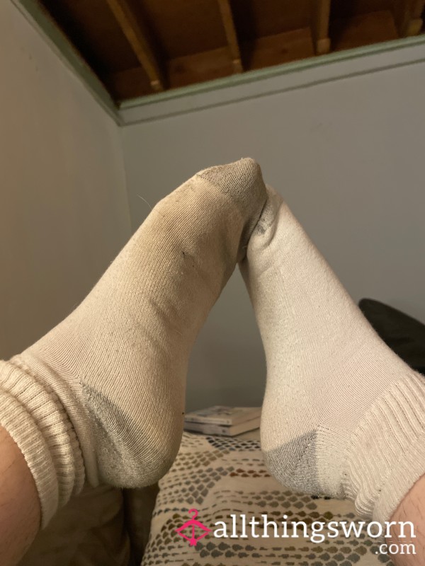 White Mid Ankle Well-Worn Socks