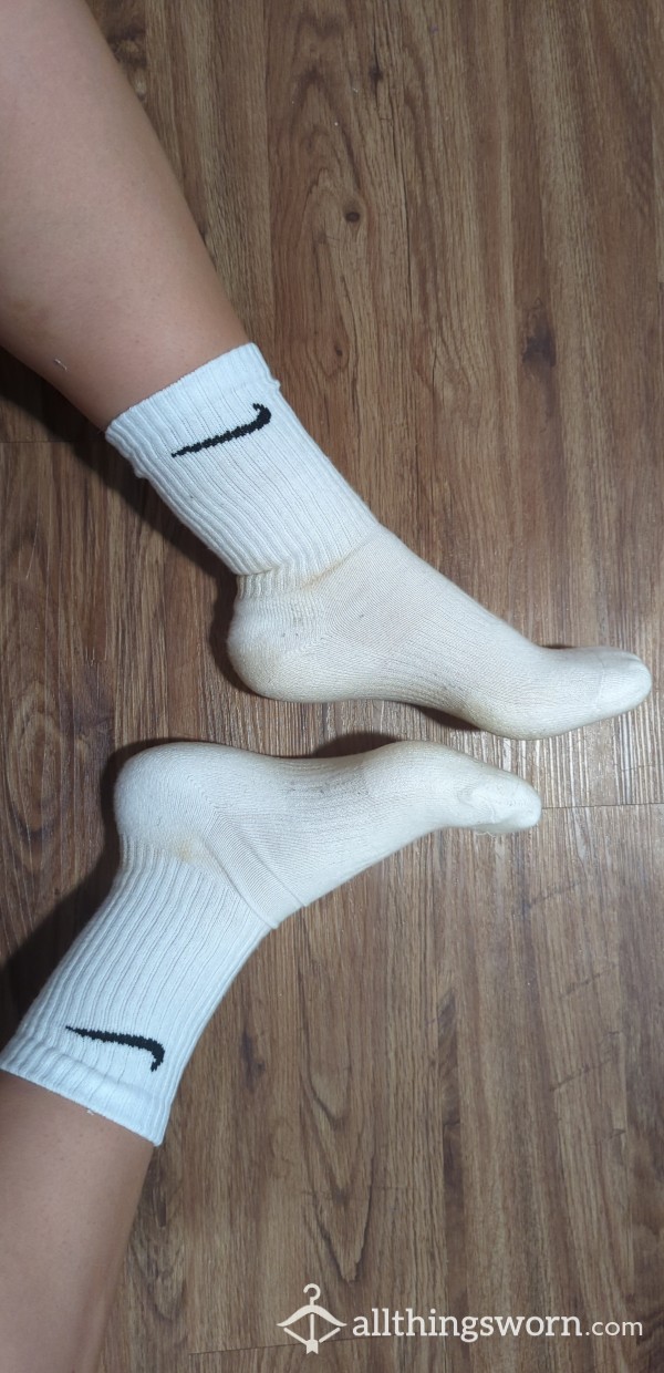 White Nike Crew Socks