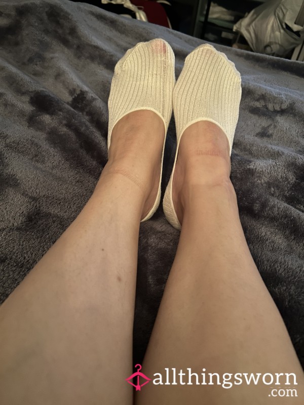 White No-Show Socks 🧦