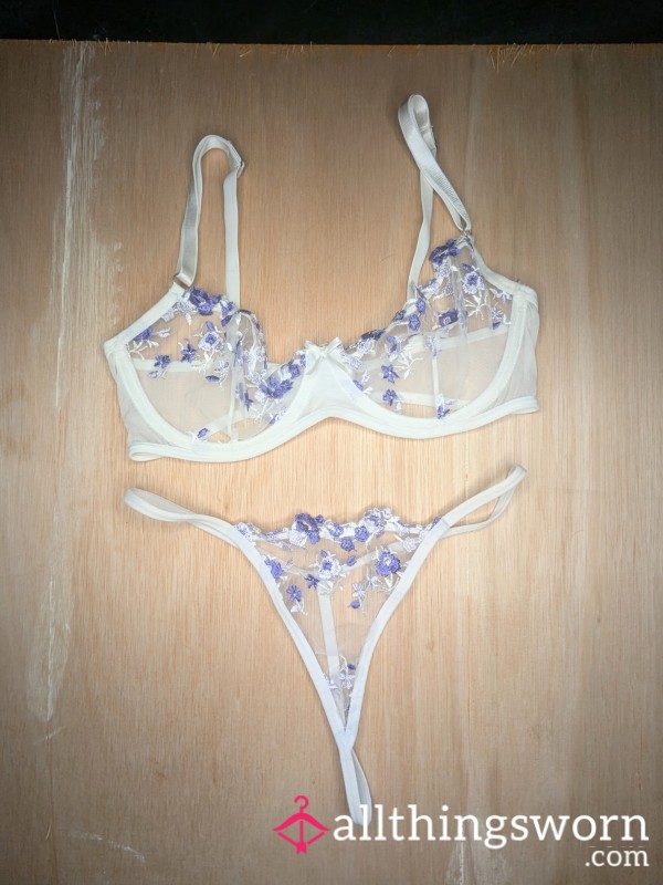 White & Purple Flor*l Set