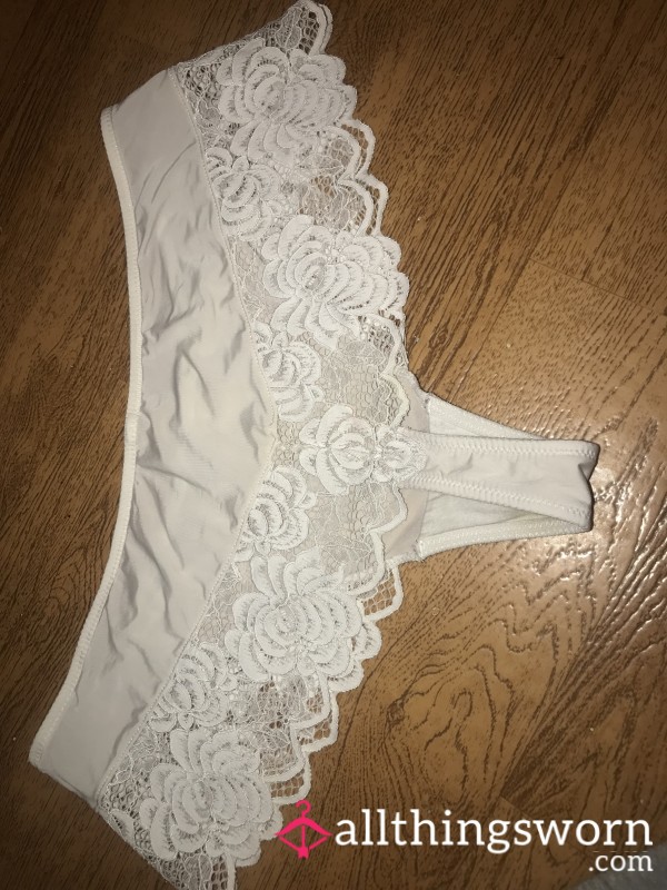 ✨White Silk&lace Thong✨