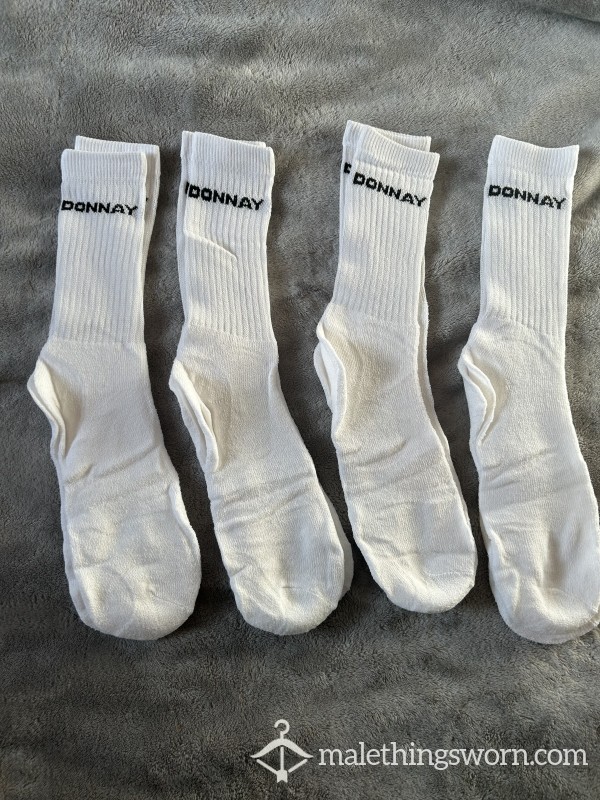 WHITE SOCKS