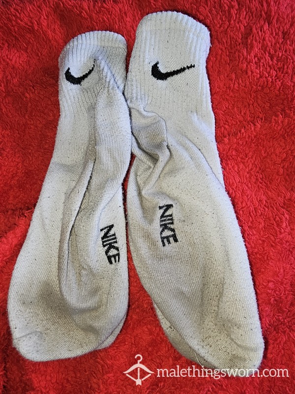 WHITE STINKY NIKE SOCKS